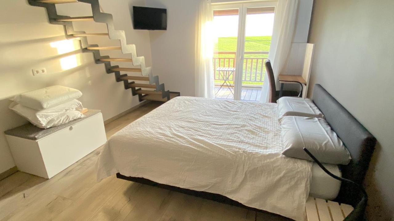 B&B Les Autres Sens Villers-la-Ville エクステリア 写真